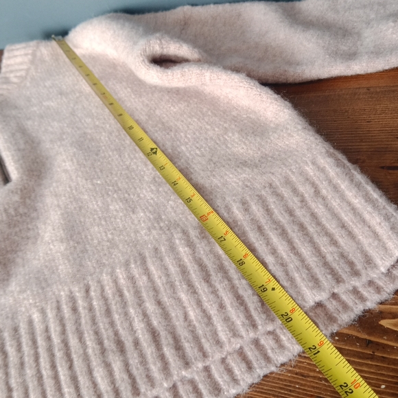 Madewell sweater - Picture 9 of 16